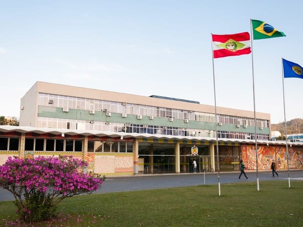 Processo seletivo ufsc sc 2018.jpg