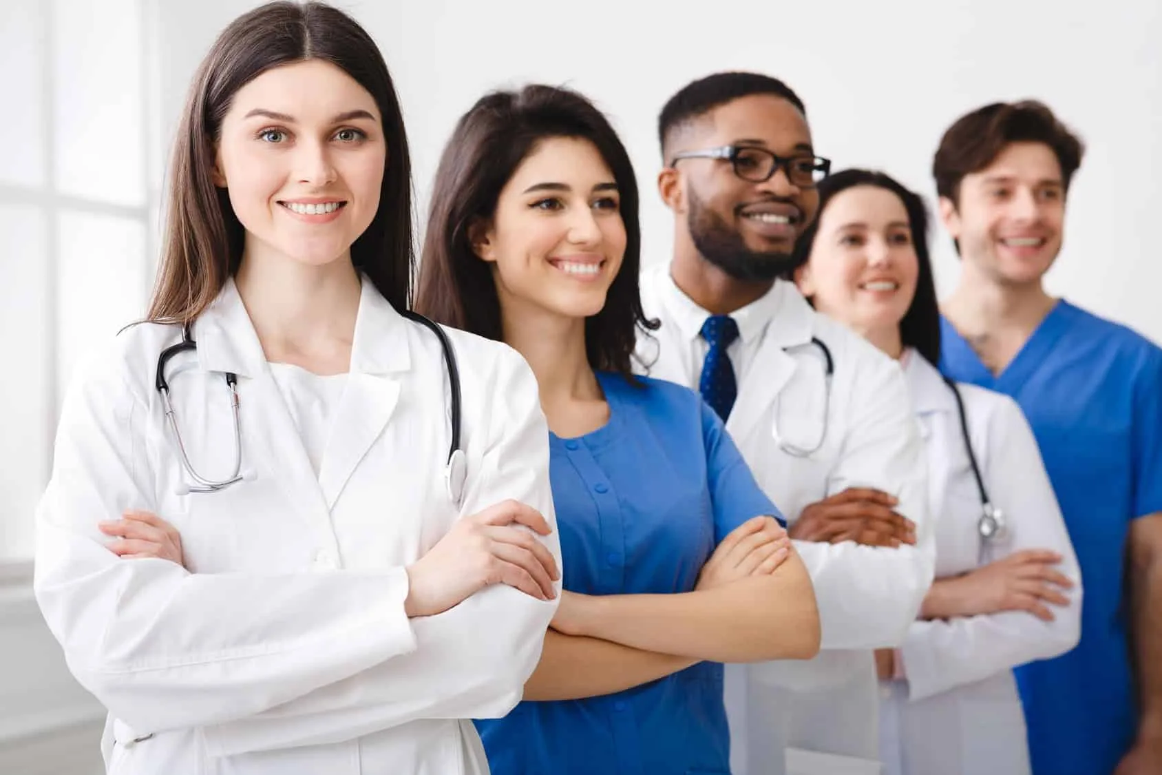 Medico e tecnico em enfermagem.webp.webp