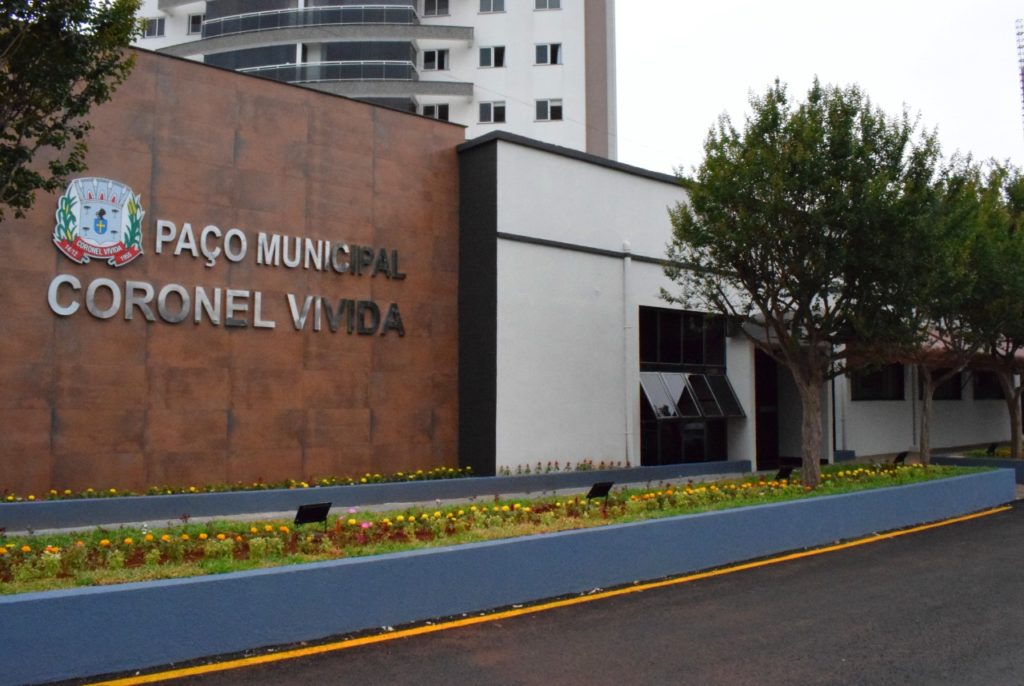 Prefeitura de coronel vivida pr.jpeg