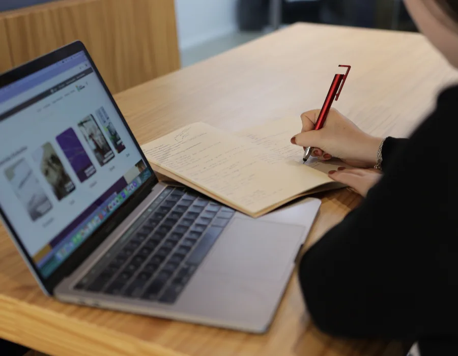 Cursos gratuitos.webp.webp