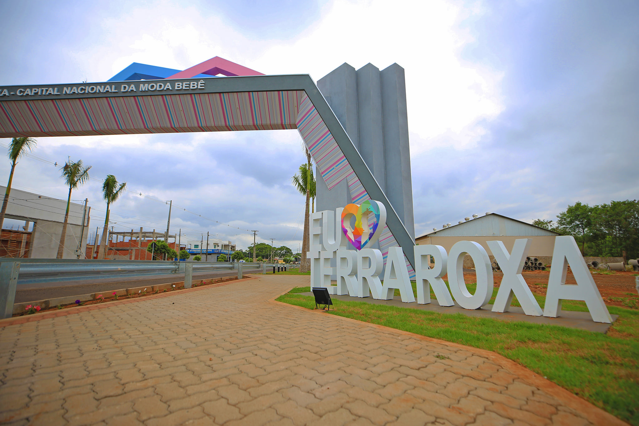 Prefeitura de terra roxa pr.jpg