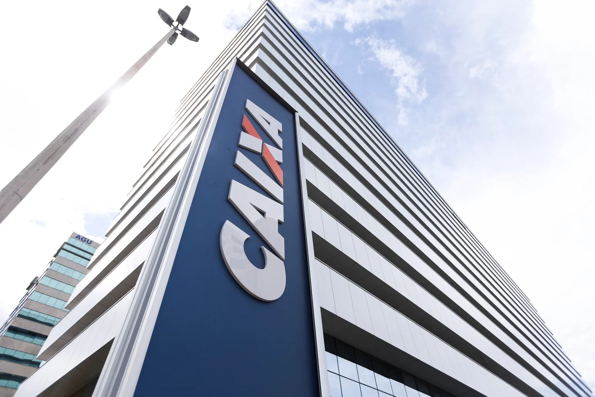 Caixa economica 2021160 scaled 1.webp.webp