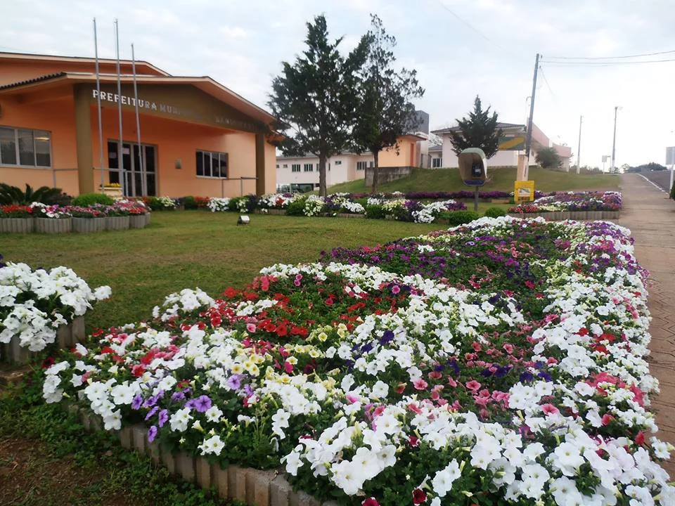 Concurso Prefeitura de Bandeirante SC 2026: Vagas de Nível Fundamental e Superior com Salários de até R$ 5,4 mil