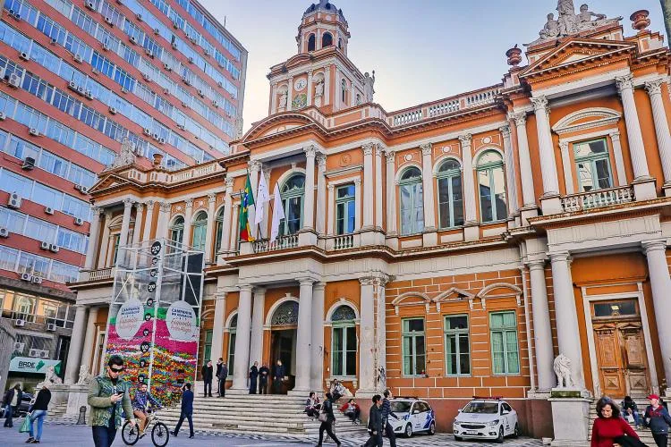 Concurso PGM Porto Alegre 2026: 20 Vagas de Analista Jurídico com Salário de R$ 5,3 Mil e Inscrições Até Abril