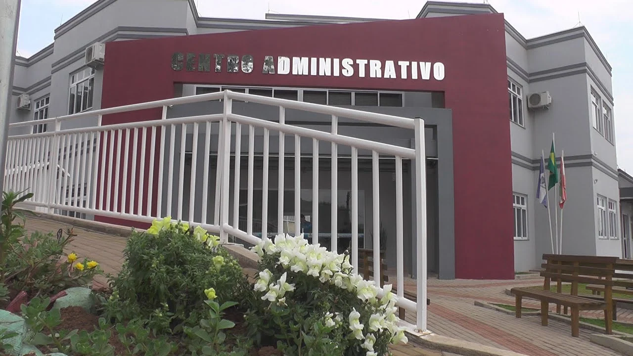 Concursos Princesa SC 2026: Salários de até R$ 7.059,80 em Dois Editais Abrangendo Níveis Fundamental a Superior