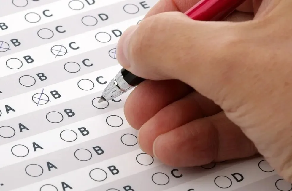 Vaga Urgente em SC: Processo Seletivo Casa Lar Pequeno Príncipe 2026 Abre Oportunidade para Auxiliar de Serviços Gerais com Salário de R$ 2.451,78 e Contrato de 1 Ano