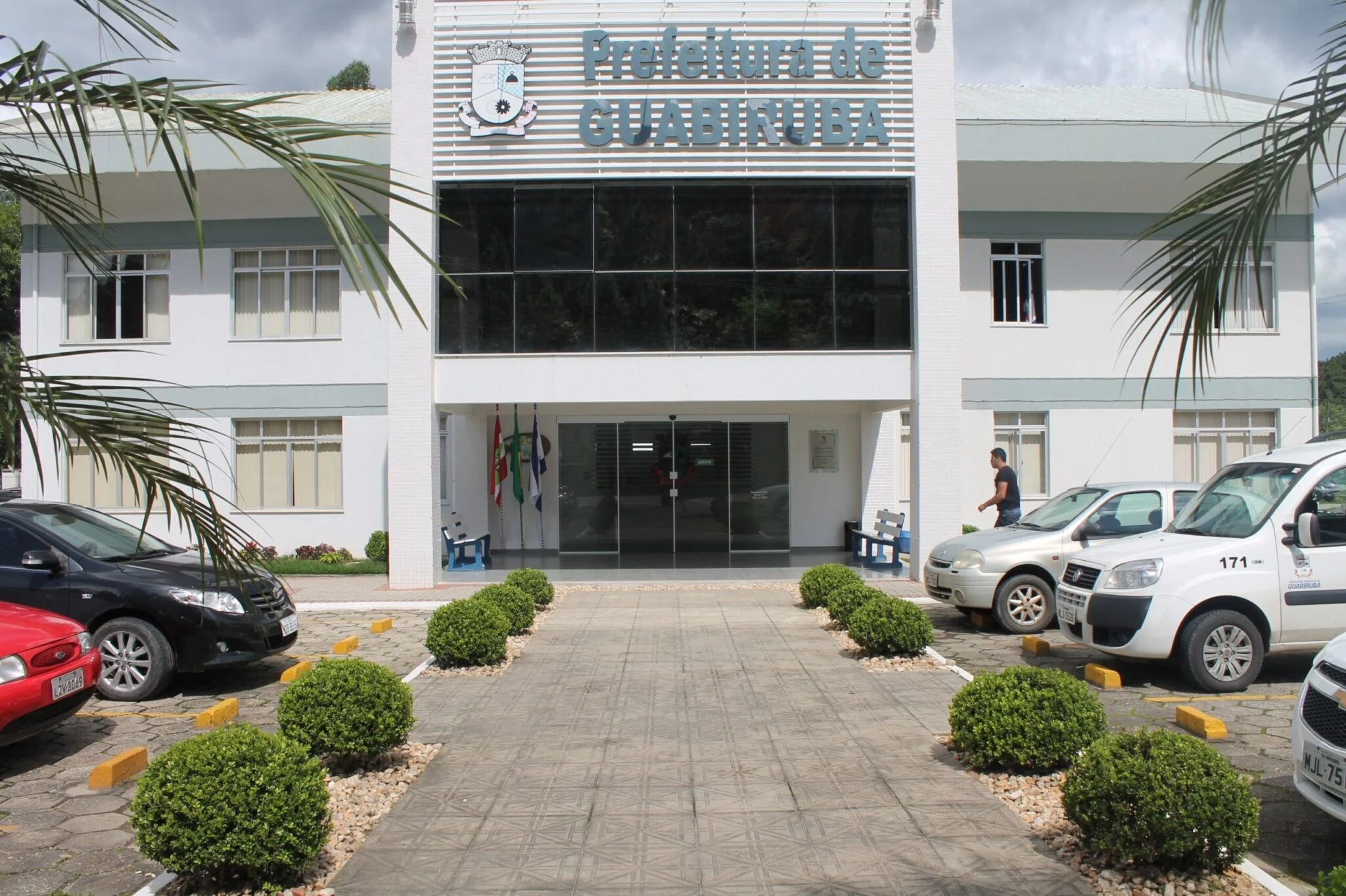 Processo Seletivo Prefeitura de Guabiruba SC 03/2026: Cadastro Reserva com Salários de até R$ 20.487,09 e Inscrições em Abril de 2026!