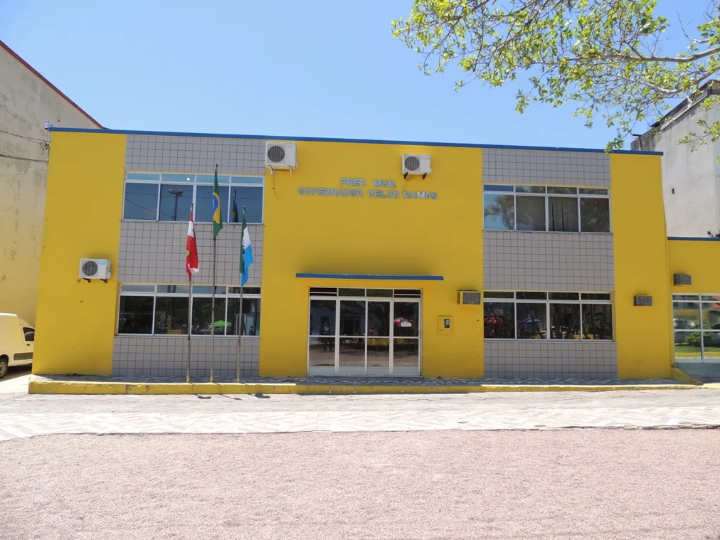 Seletivo Enfermeiro Governador Celso Ramos/SC: Salário de R$ 4.887 + Insalubridade e Inscrições Até 24 de Abril de 2026 – Mude de Vida em Santa Catarina!