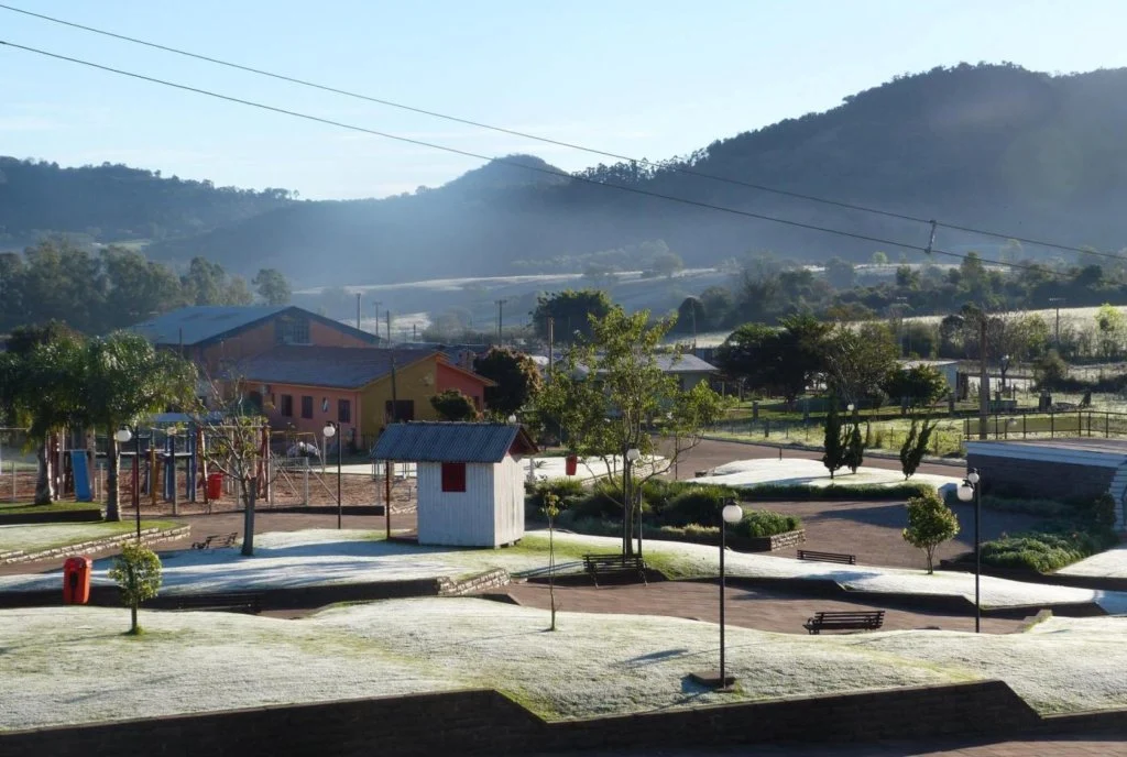 Seletivo Toropi RS: Prefeitura Abre Vaga para Fonoaudiólogo com Salário de R$ 3.642,48 e 16h Semanais – Inscrições Gratuitas até 29 de Abril de 2026!