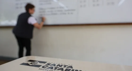 Concurso SED SC 2026: 10 mil vagas com salários de até R$ 11.521,24 e alta qualidade de vida em Santa Catarina