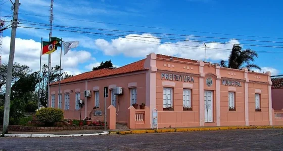 Prefeitura de Pedras Altas/RS Lança Concurso com Salários de até R$ 5.230,77