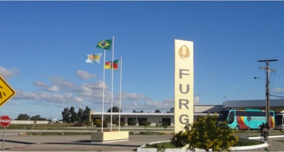 FURG Lança Seletivo para Professores Substitutos com Salários até R$ 8,3 Mil